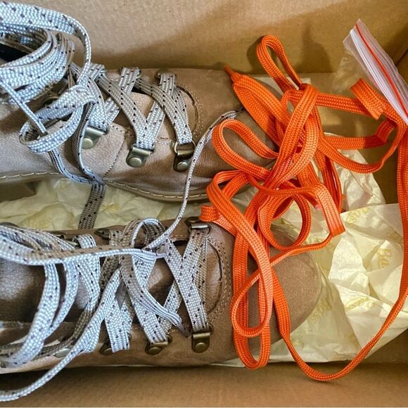 Bass Suede Boots - Picture 2 of 2